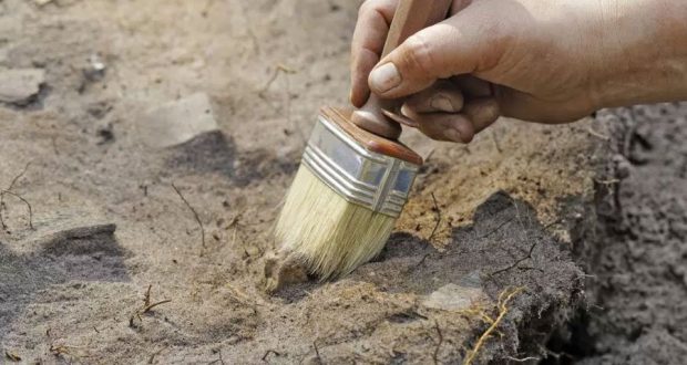В Хакасии обнаружили необъяснимый древний амулет из человеческой кости