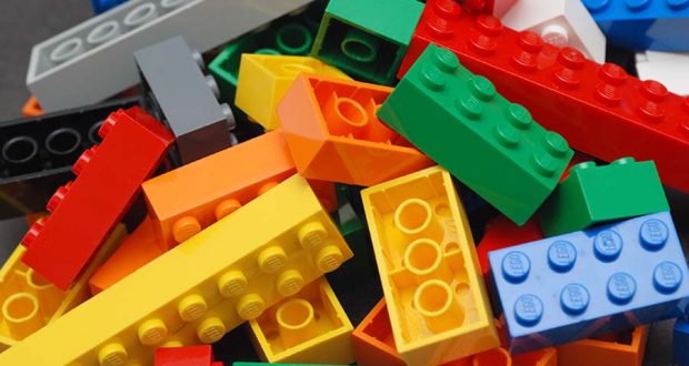 5 миллионов деталей Lego, попавших 25 лет назад в море, до сих пор выносятся на берег